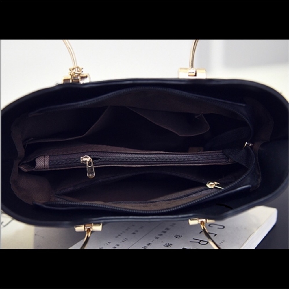 🔥🔥Host Hot Pick🔥🔥 Geometric Vegan Leather Tote - Picture 6 of 7